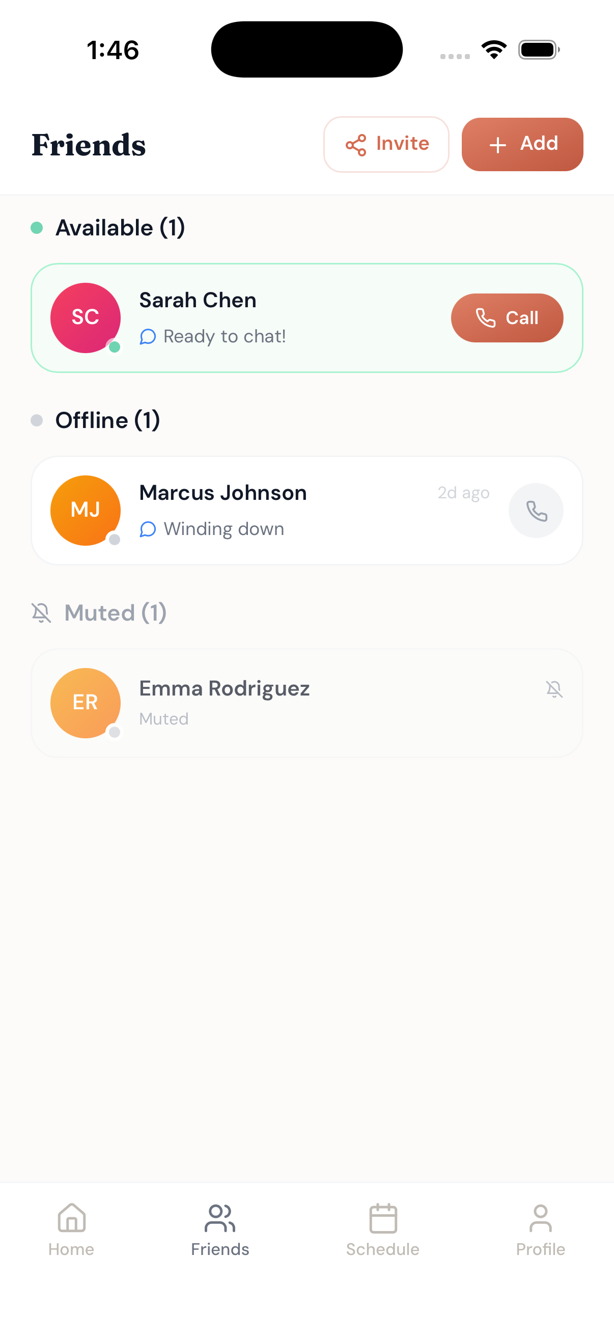 CallMe friends list showing available and offline friends